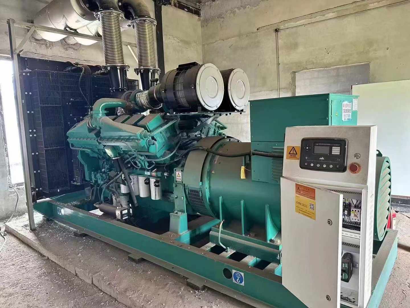 荔波无功补偿装置的性能评估需要考虑哪些因素？