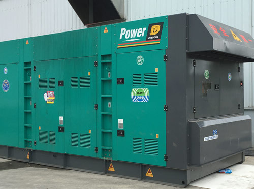 荔波升级发电机组的过程中需要注意哪些安全事项？